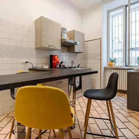 Napoli Centrale Rooms 4*